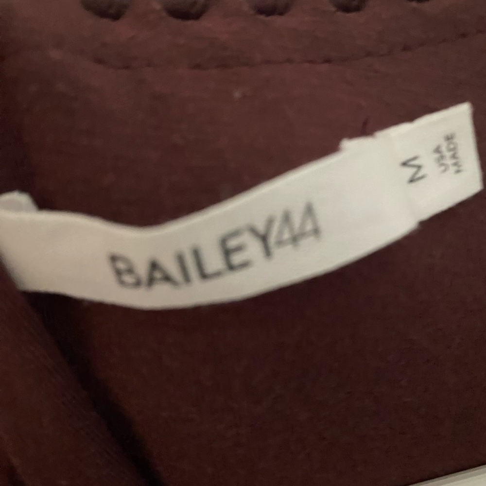 BAILEY44 medium burgundy chain top - Picture 7 of 9